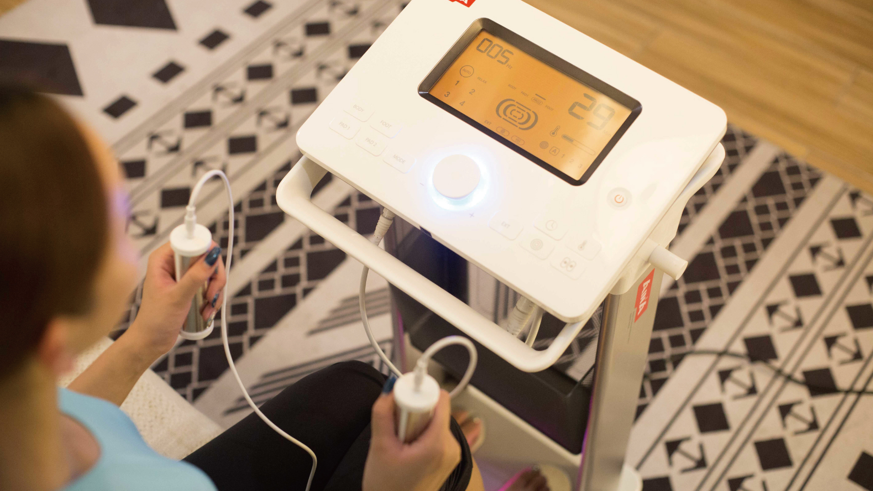 1761264905565625.jpg 4-2.jpg