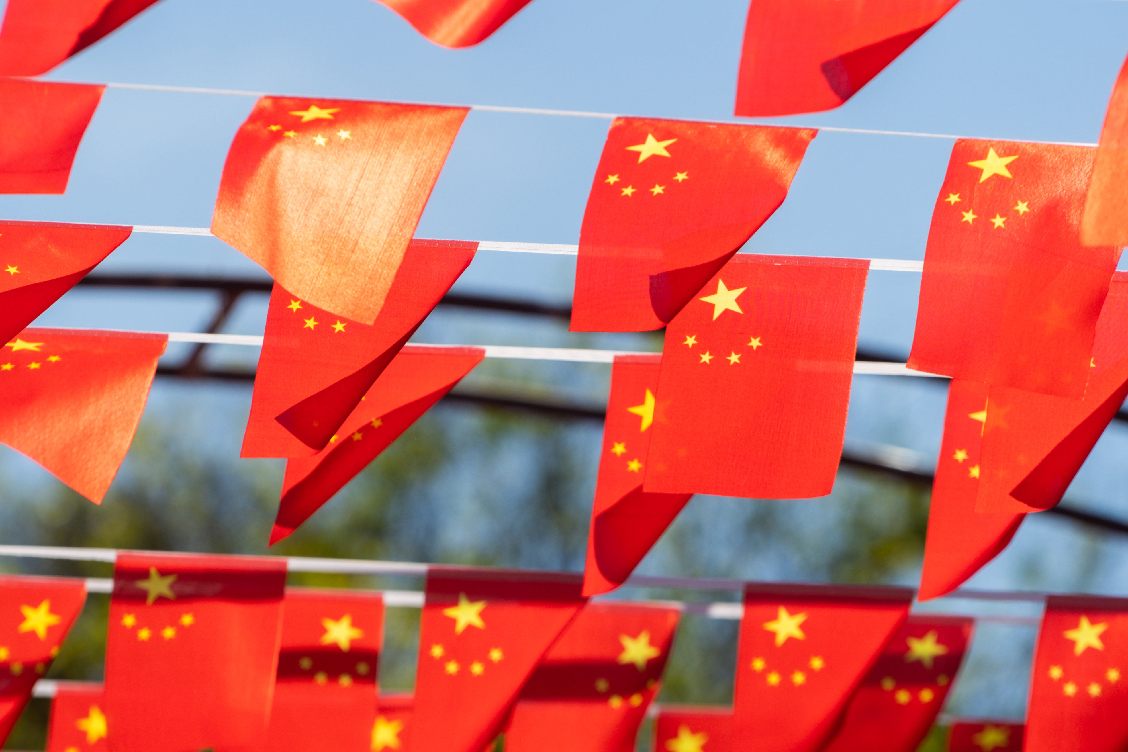 1791418087919825.jpg 千库网_公园五星红旗摄影图_摄影图编号88192.jpg